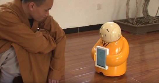 Буддистский монах сконструировал уникального робота, который будет популяризировать религию