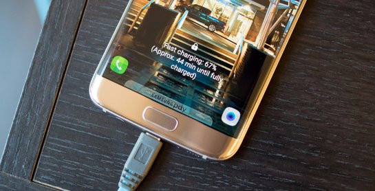 Флагманские смартфоны от Samsung оставили без быстрой зарядки
